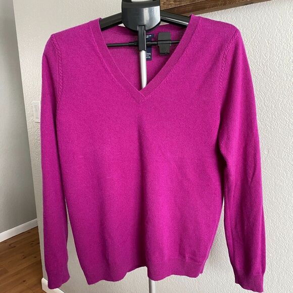 Magaschoni 100% Cashmere Womens Sweater Pullover V-Neck Magenta Fuchsia Size L - Picture 1 of 5